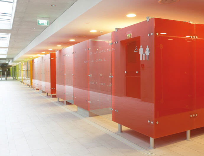 Cabines pour cabines de change et cabines de douche